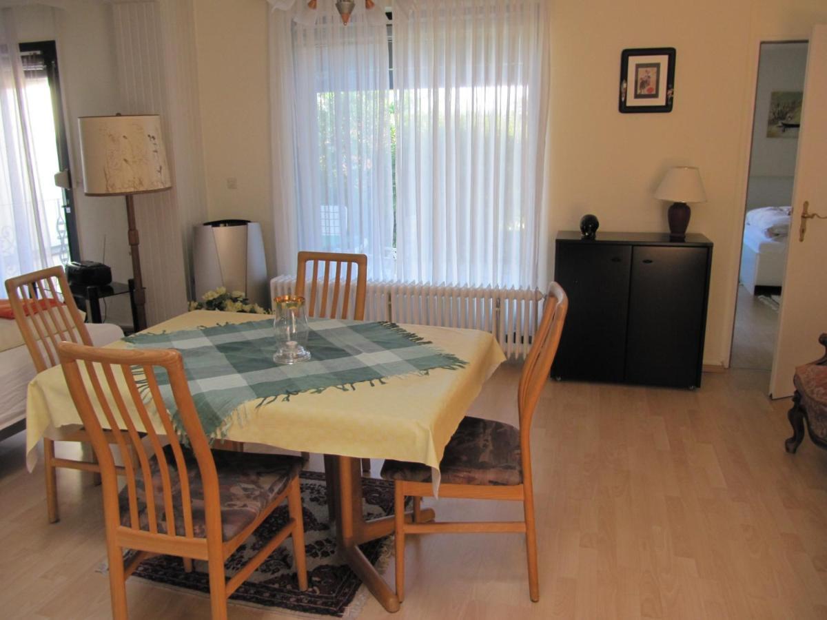 Uni - Luebeck Appartement Groß Grönau Стая снимка